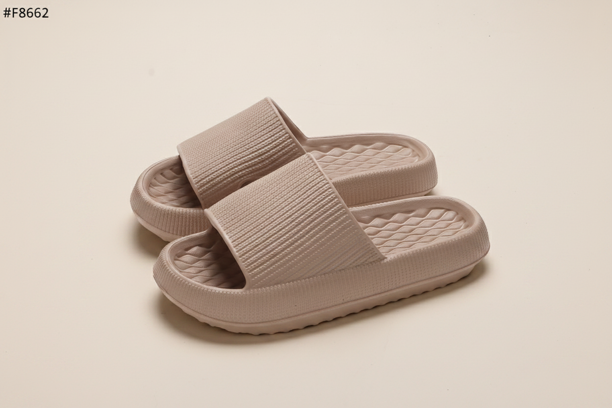 Beige/tan slippers