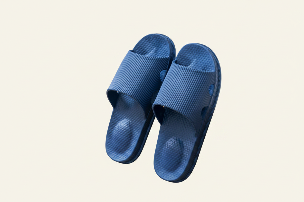 Black/charcoal slippers